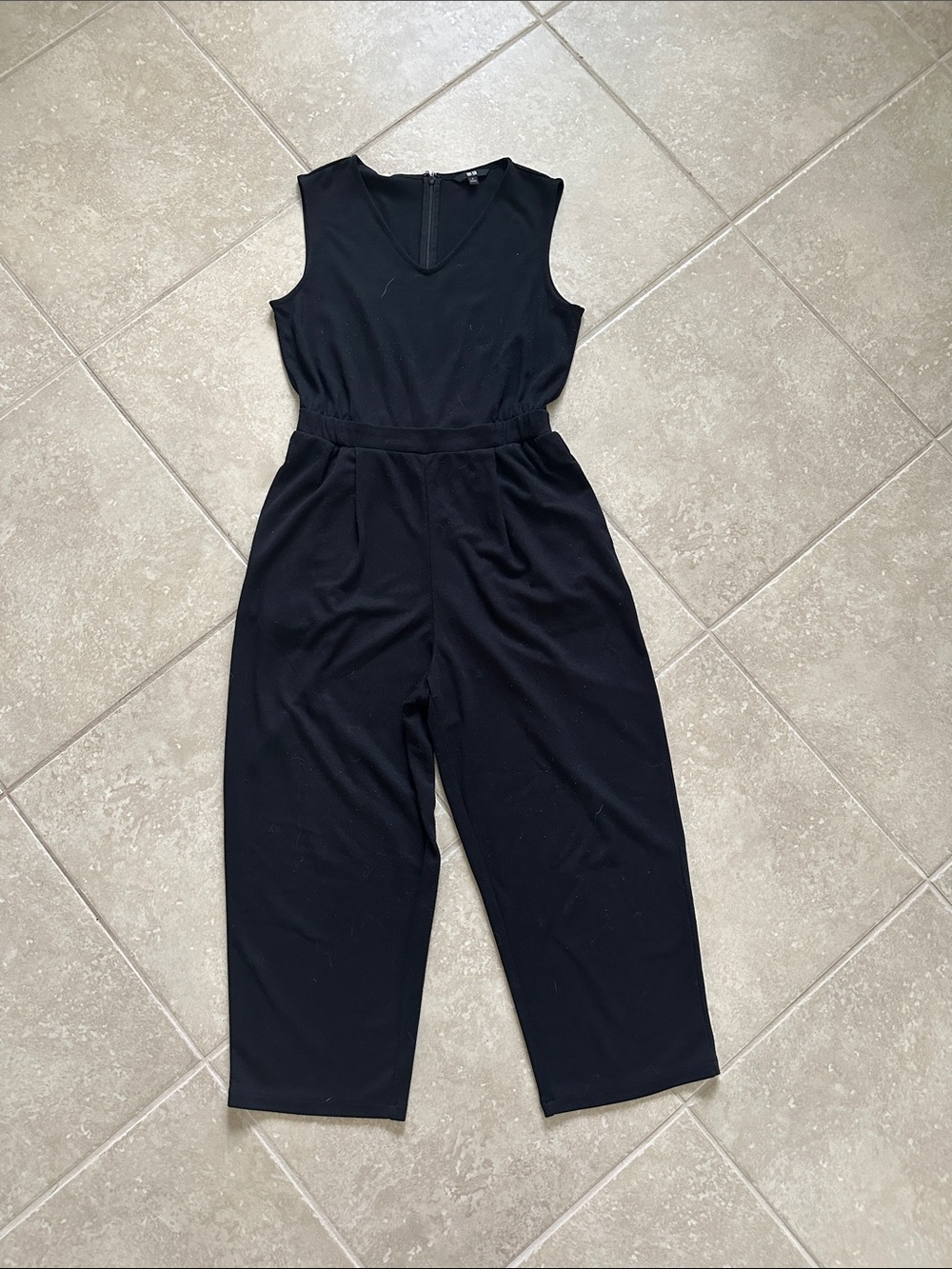 Uniqlo Black Sleeveless V-Neck Jumpsuit